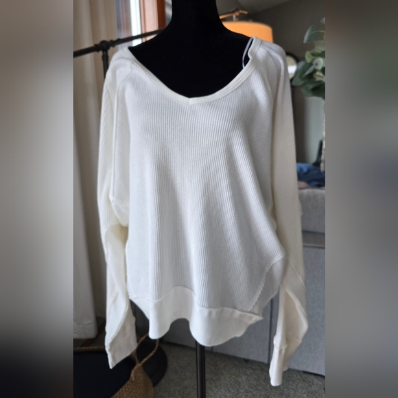 Free People Santa Clara Long Sleeve Thermal Top Women's Size Med NWT - Picture 3 of 11